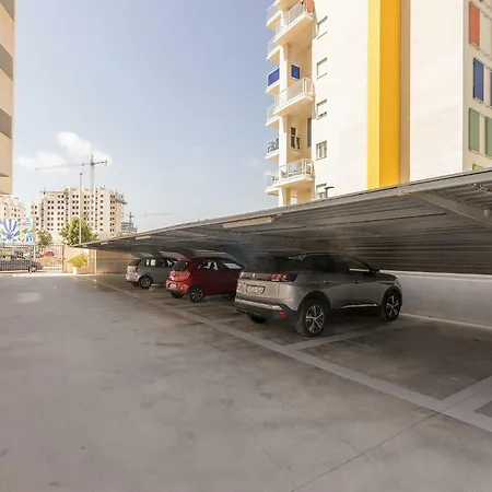 Velero Blanco Alicante